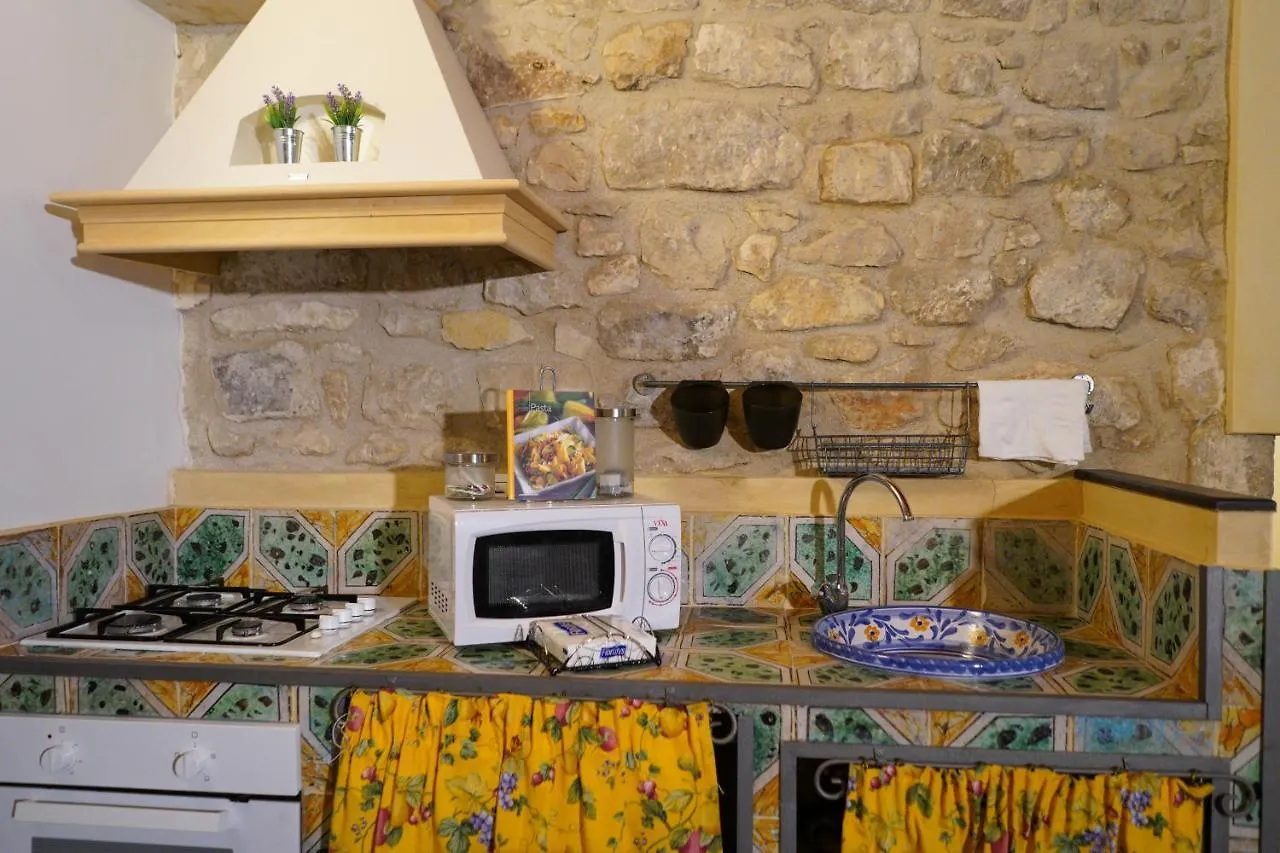 Historic Modica Villa 0*,